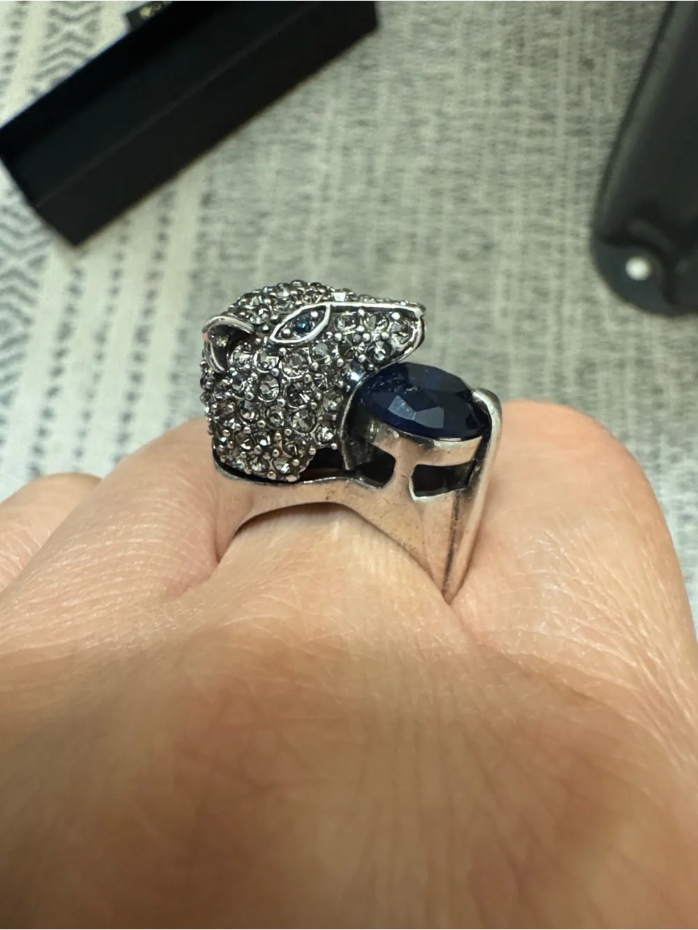 Jewelmint Silver Panther Ring with Navy Blue Stone